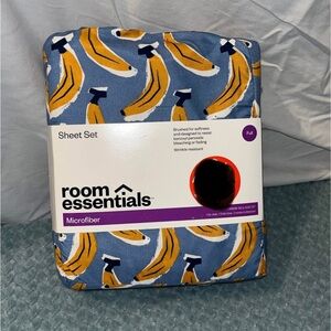 Room Essentials Blue and Yellow Banana Sheet Set